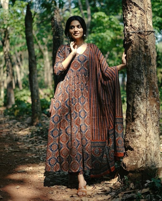 KLOSIA Women's Viscose Printed Flared A-Line Kurta With Pant And Dupatta Suit Set | Kurta Set - Image 2